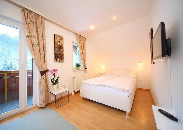 And Jozica Apartma *